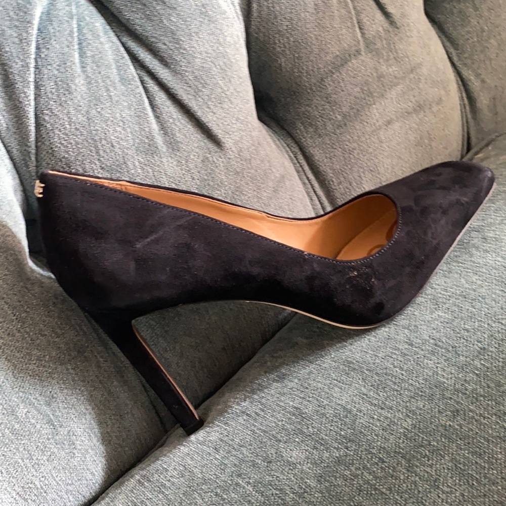 Sam Edelman black suede heels, new without box
